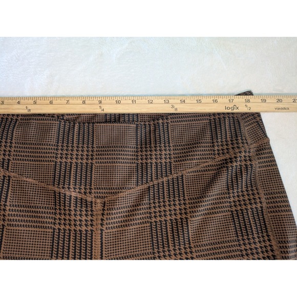 Brown Plaid Flared Leggings - Picture 4 of 7